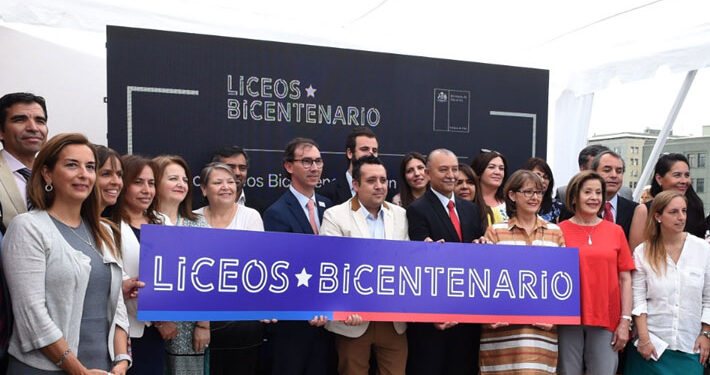 Nueva convocatoria para 100 Liceos Bicentenario cumpliendo compromiso de ampliar la red a 300 establecimientos