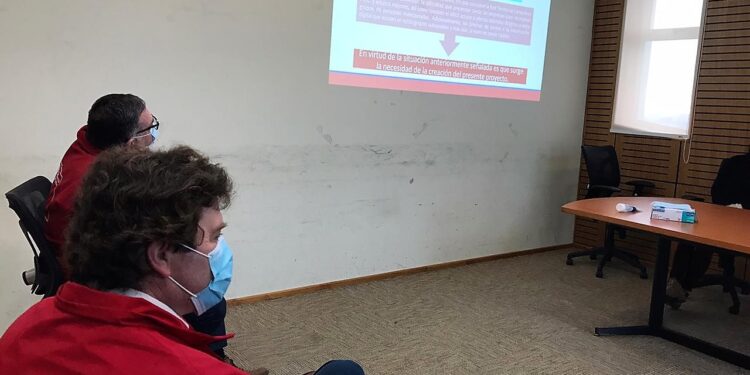 En Fresia presentan herramienta de asistencia laboral virtual para adultos mayores y personas discapacitadas