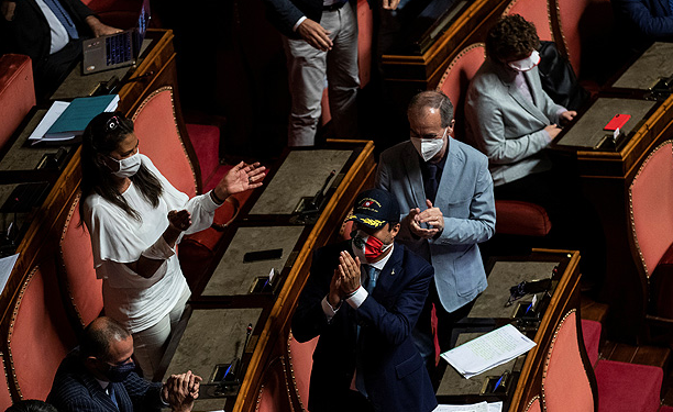 Escándalo en Italia por caso de diputados y otros políticos que recibieron un «Bono Covid»