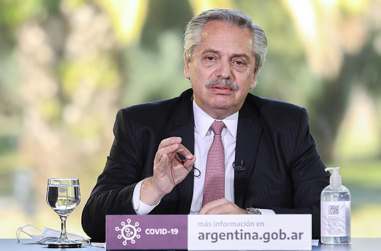 Alberto Fernández afirma que los argentinos se han relajado «en el peor momento» de la pandemia