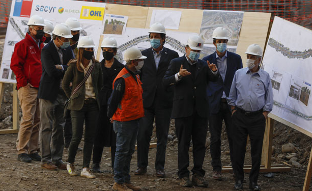 Soluciones habitacionales, mejoras en transporte y reforestación: Los detalles del plan de inversiones anunciado por Piñera