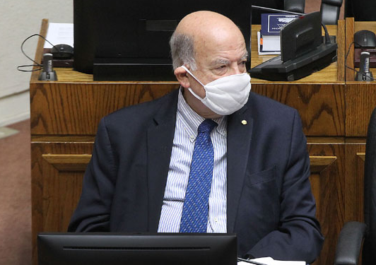 Insulza (PS) y rechazo a visa laboral a migrantes: «No podemos seguir convocando gente que venga a Chile a buscar trabajo»