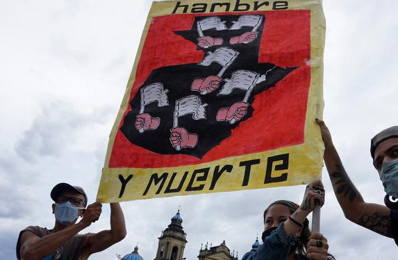 Piden renuncia de presidente de Guatemala en nueva jornada de protestas