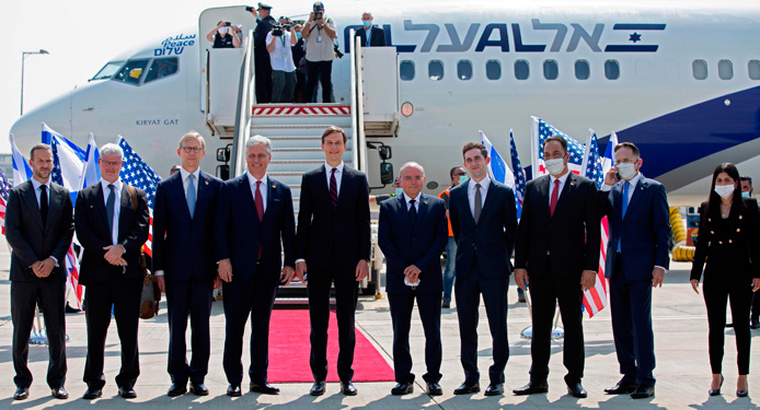 Aterriza en Abu Dabi el primer vuelo comercial entre Israel y Emiratos Árabes Unidos