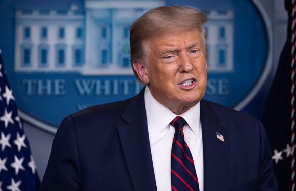 Trump ofrece ayuda al Líbano y afirma que explosiones en Beirut «parecen un terrible ataque»