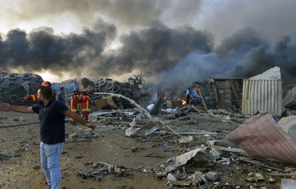 Primer ministro del Líbano afirma que 2.750 toneladas de nitrato de amonio habrían causado explosiones en Beirut