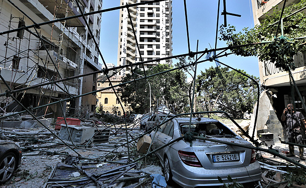 Explosión en Beirut: Decretan estado de emergencia y la detención de responsables del acopio de nitrato de amonio