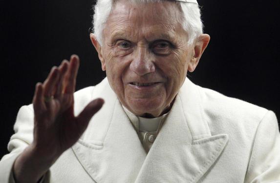 El papa emérito Benedicto XVI está «extremadamente frágil»