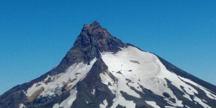 familiares de Argentinos fallecidos en volcán Puntiagudo agradecen a Chilenos.