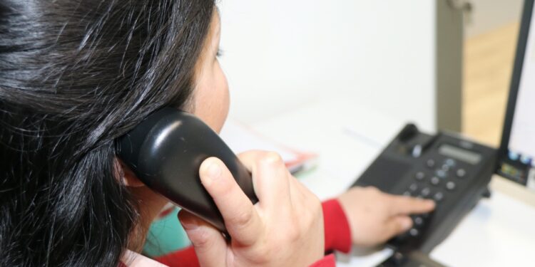 Brindan apoyo emocional telefónico gracias a convenio del SSO y ULagos