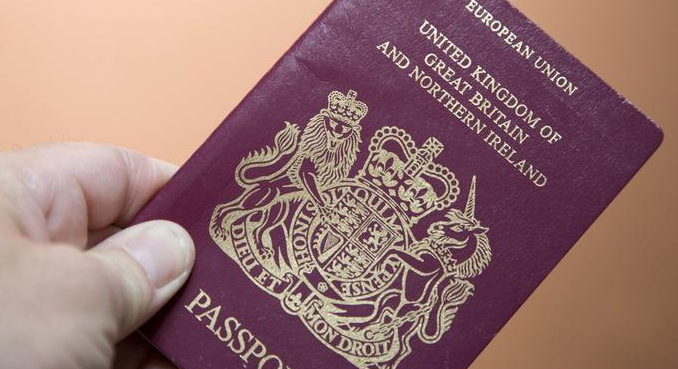 Londres revisará el acuerdo de «brexit» pese a aceptar que viola el derecho internacional