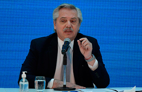 Alberto Fernández afirma que protesta policial en Buenos Aires «no se puede prolongar en el tiempo»