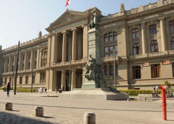 CORTE SUPREMA CONFIRMA MULTA APLICADA A COMERCIALIZADORA POR NO ACREDITAR ORIGEN DE 144.940 KILOGRAMOS DE JIBIA.