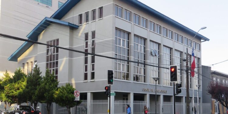 TOP DE PUERTO MONTT CONDENA A 5 AÑOS Y UN DÍA DE PRESIDIO A AUTOR DE VIOLACIÓN DE MENOR DE EDAD EN FRUTILLAR.