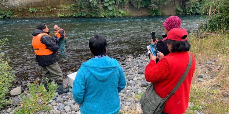 Statkraft implementa Plan de Monitoreo Participativo para revisar con la comunidad compromisos sociales y ambientales.