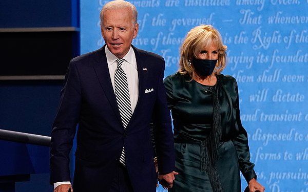Joe Biden confirma que él y su esposa dieron negativo en el examen de covid-19