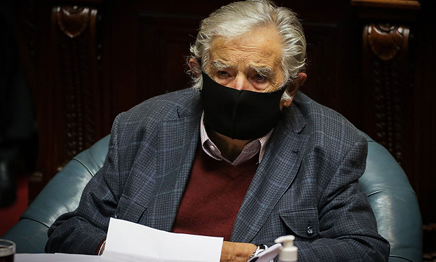 «Pepe» Mujica renuncia al Senado uruguayo y deja la primera línea política: «Me ha echado la pandemia»