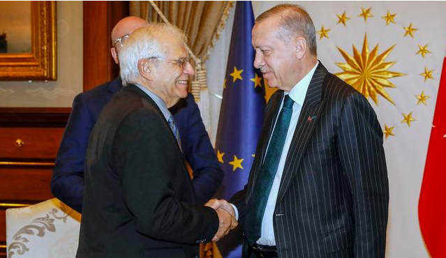 UE califica de «inaceptables» los comentarios de Erdogan sobre Macron