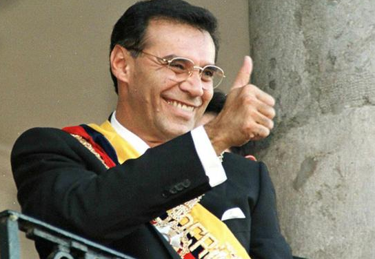 Corte de Ecuador confirma condena de 8 años de prisión a expresidente