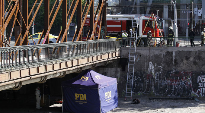 Encuentran muerto a un hombre colgando del Puente Purísima: Fiscalía descartaría acción de terceros