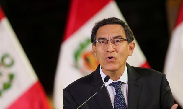 Nuevos testigos acusan al presidente de Perú de haber recibido coimas