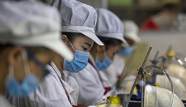China mantiene tendencia de recuperación y PIB sube 4,9% en el tercer trimestre