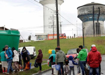 Diputado Hernández: “Essal no se fue del país; arrancó de Chile”
