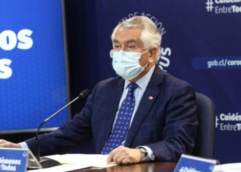 Paris llama a alcaldes del sur a «reconsiderar» oposición a normas sanitarias: «Puede acarrear graves consecuencias»