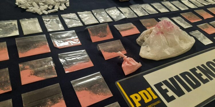 DETUVIERON A UN HOMBRE POR TRAFICO DE DROGAS EN PEQUEÑAS CANTIDADES.