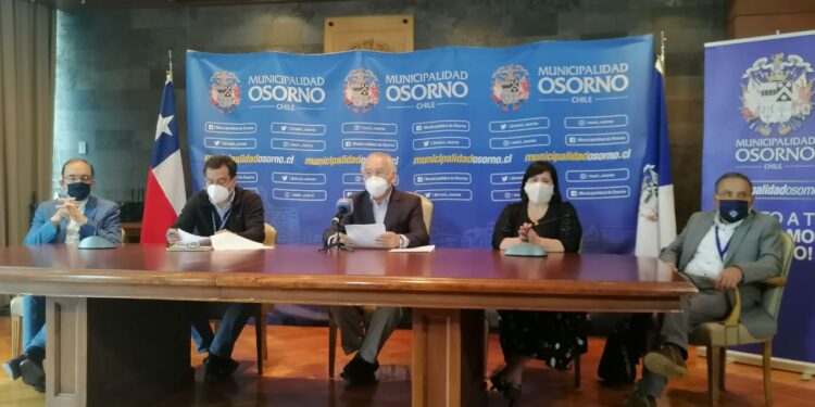 Alcalde Bertin anunció fondo de 50 millones de pesos en apoyo al comercio local.