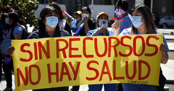 Funcionarios del Cesfam de Francke Osorno realizaron “cacerolazo” y se suman a paro de la  Confusam