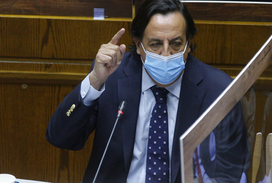 Pérez interviene ante el Senado y recuerda que lo integró por «14 años, cuatro meses y 17 días»: «Pude aprender de ustedes»