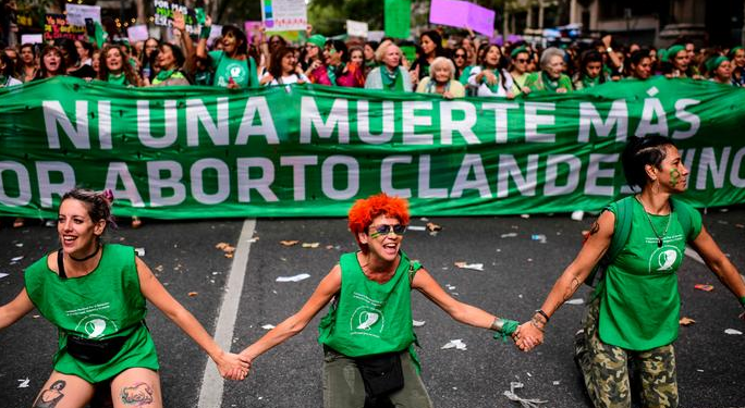 Gobierno argentino propone permitir el aborto hasta la semana 14 de gestación