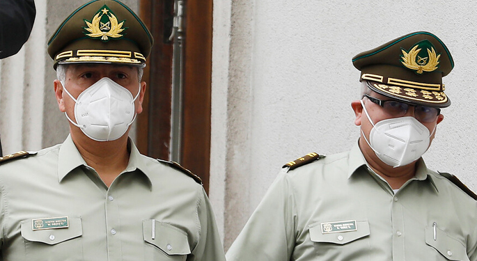 De «intervención civil» a apurar modernización: Las reacciones a la salida de Rozas y la llegada de nuevo jefe de Carabineros