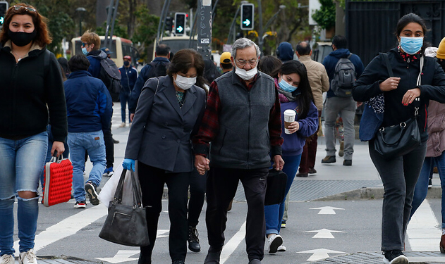 Minsal informa 48 decesos inscritos y Chile supera las 15 mil muertes por covid: Positividad fue del 4%
