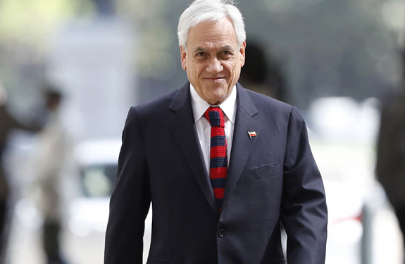 Presidente nombra dos subsecretarios, dos intendentes y ocho gobernadores ante renuncias a un año de elecciones