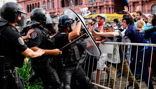 Londres solicita a regulador que evalúe eficacia de la vacuna de AstraZeneca