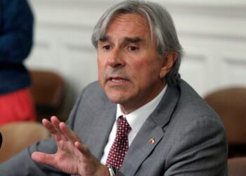 Senador Moreira: “El segundo retiro del 10% debe ser sin impuestos”.