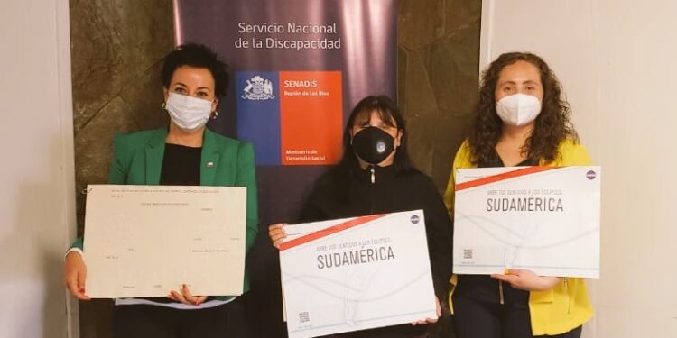 Entregan Atlas Inclusivo a SENADIS sobre Eclipse desarrollado por la NASA