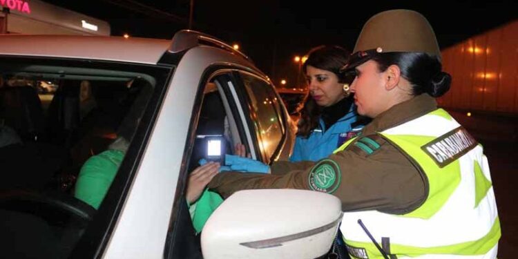 Senda Los Lagos y Carabineros refuerzan controles preventivos el largo fin de semana