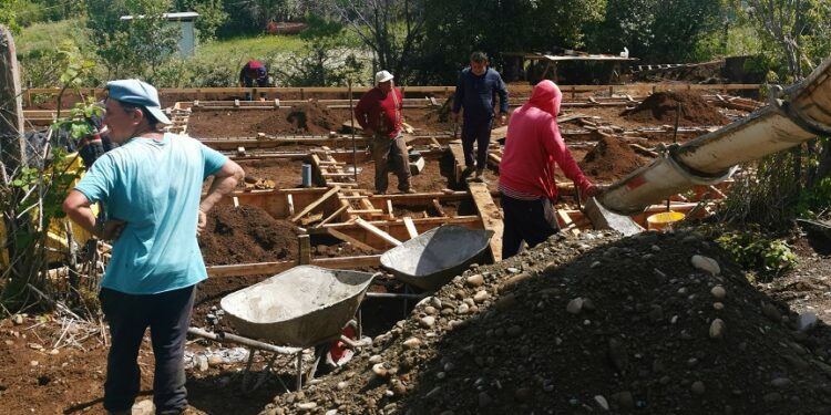 Pleno avance en construcción del Centro Comunitario Multipropósito y atención del Adulto Mayor en Puaucho