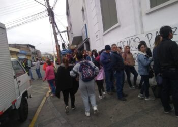 8 mil personas se reportaron ayer haciendo tramites en el centro de Osorno