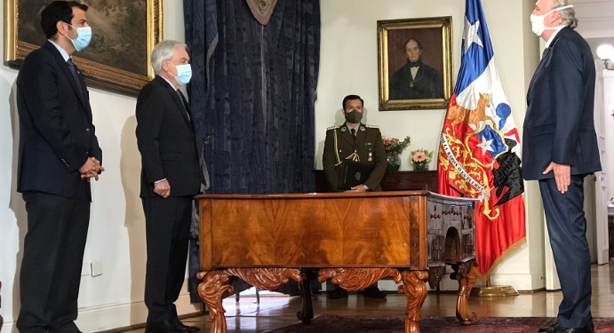 Desbordes sale del gabinete, Prokurica asume en Defensa y Piñera reflota la figura del biministro