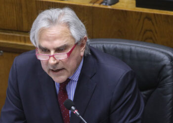 Senador Moreira rechaza intentos de boicotear Prueba de Transición ex PSU