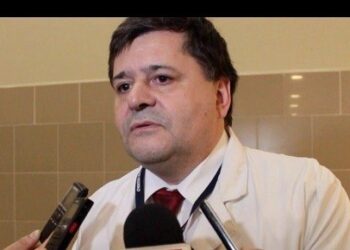 Concejal Castilla pide investigar situación de funcionarios de salud municipal por contratos a plazo fijo