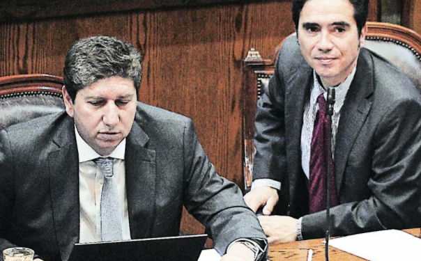 Briones deja el ministerio de hacienda y Rodrigo Cerda se convierte en el tercer jefe del equipo económico en lo que va de gobierno