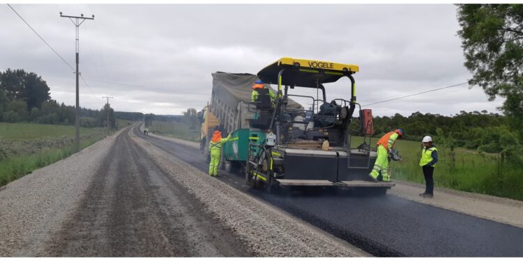 Plazo para término de obras en la ruta 215 podría extenderse