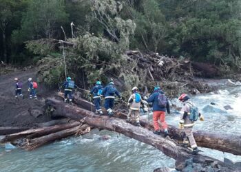Equipo USAR Osorno trabaja en la “Misión Termas el amarillo Chaiten”