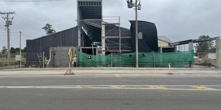 Escuela Walterio Mayer lleva un 56 por ciento de avance en su reconstrucción