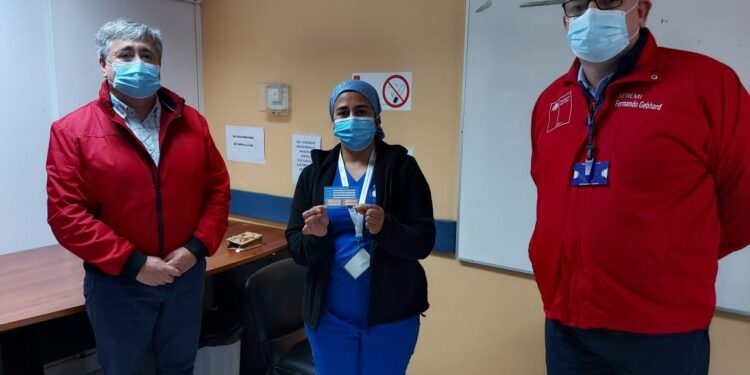 ChileAtiende pone a disposición de la ciudadanía sus canales de atención para informar sobre el proceso de vacunación por Covid-19